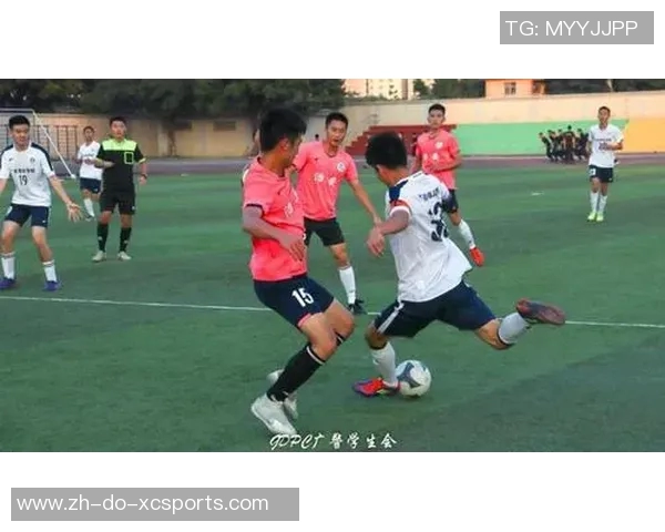 南宁青年足球球星成长故事与激情绿茵梦想探索 南宁青年足球球星成长故事与激情绿茵梦想探索