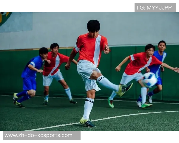 从绿茵场到时尚圈足球球星私服穿搭风格全面解析 从绿茵场到时尚圈足球球星私服穿搭风格全面解析